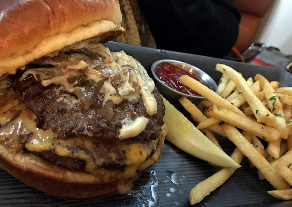 Burger.JPG