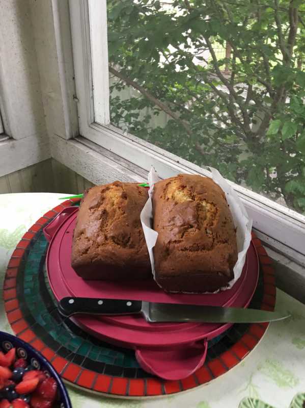 2018-07 Walnut pound cake Toria.jpg